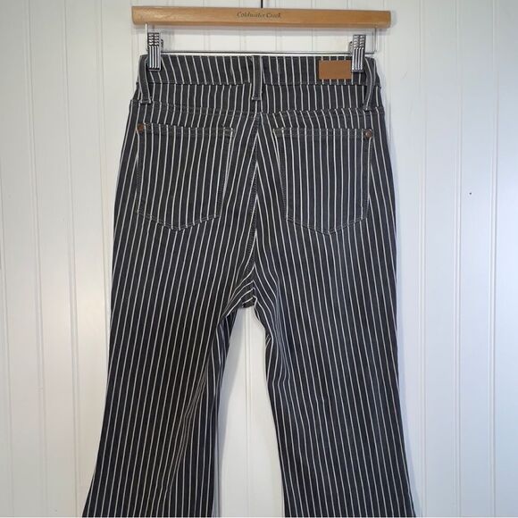 Judy Blue® Ultra High Rise Super Flare Jean 25 - Picture 6 of 16